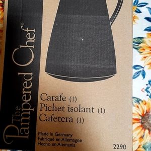 2001 Pampered chef  Carafe